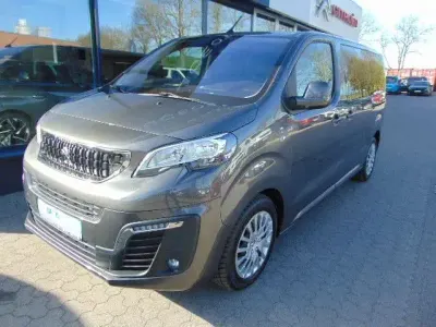 Occasion Peugeot Traveller Active 150 PK (110 kW) 2021 Grijs MPV