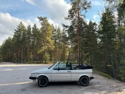 Używany VW Golf 150 KM (110 kW) 1978 Biały Kabriolet