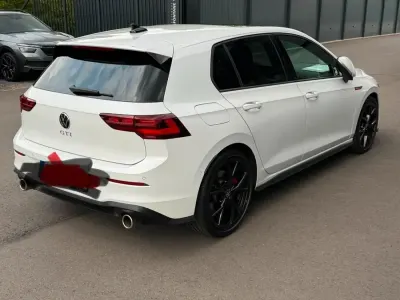 Gebraucht VW Golf VII GTI 245 PS (180 kW) 2021 Weiß Kleinwagen