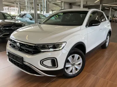 Gebraucht VW T-Roc Cabriolet IQ Drive 150 PS (110 kW) 2025 Weiß SUV