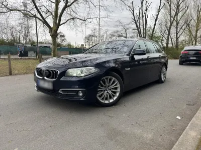 Gebraucht BMW 530 258 PS (189 kW) 2016 Blau Kombi