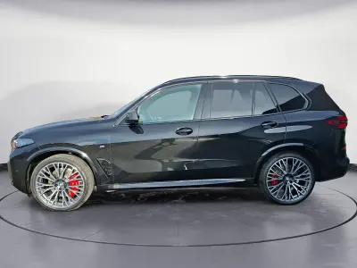 Neu BMW X5 M Sport 298 PS (219 kW) 2026 Schwarz SUV