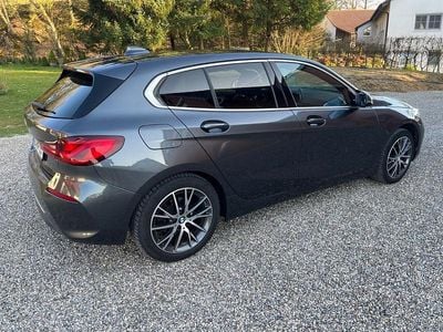 Second-hand BMW 118 Luxury Line 140 CP (102 kW) 2020 Gri Hatchback