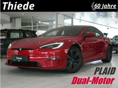 Używany Tesla Model S Plaid 759 kW (1033 KM) 2022 Czerwony Hatchback