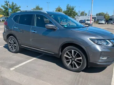 Gebraucht Nissan X-Trail Tekna 150 PS (110 kW) 2020 Grau SUV
