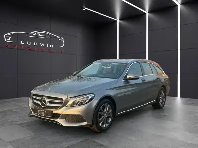 Gebraucht Mercedes C300 245 PS (180 kW) 2015 Silber Kombi