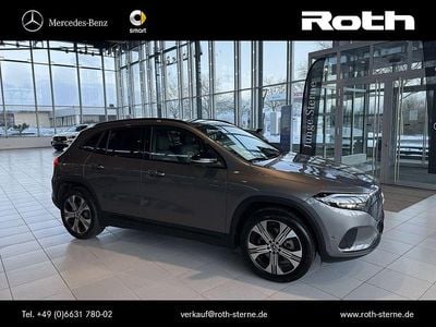 Grau Gebraucht 2025 Mercedes EQA250 Electric Art SUV | 35.899 € (Fairer Preis)