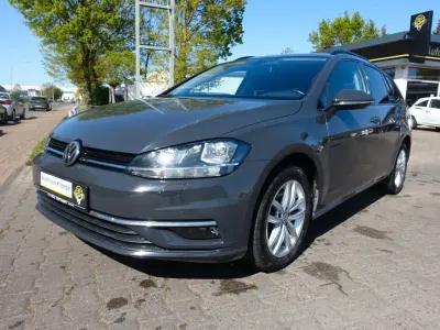 Second-hand VW Golf VII Trendline 116 CP (85 kW) 2017 Gri Break