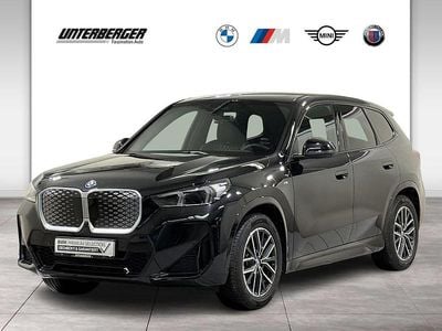 Gebraucht BMW iX1 M Sport 225 kW (306 PS) 2025 Saphirschwarz SUV