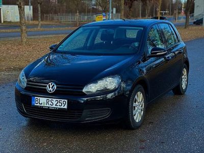 Gebraucht VW Golf VI Team 105 PS (77 kW) 2010 Schwarz Kleinwagen