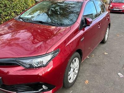 Toyota Auris Hybrid