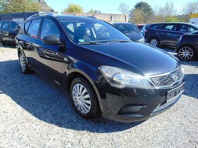 Gebraucht Kia Ceed Sportswagon LX 109 PS (80 kW) 2011 Zilinaschwarz met. Kombi