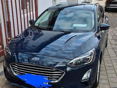 Gebraucht Ford Focus Titanium 155 PS (114 kW) 2021 Blau Kombi