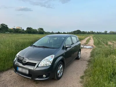 Gebraucht Toyota Corolla Verso 129 PS (94 kW) 2008 Andere farben Van / Kleinbus