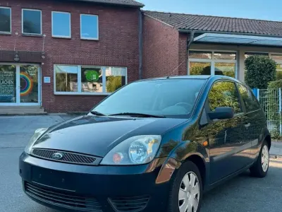 Gebraucht Ford Fiesta 60 PS (44 kW) 2005 Blau Kleinwagen