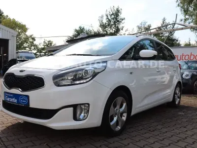 Gebraucht Kia Carens Vision 136 PS (100 kW) 2013 Weiß Van / Kleinbus