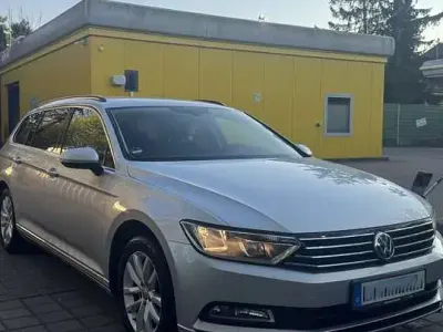 Gebraucht VW Passat Comfortline 150 PS (110 kW) 2017 Grau Kombi