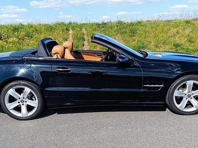 Gebraucht Mercedes SL300 231 PS (169 kW) 2010 Schwarz Cabrio