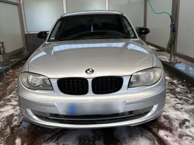Gebraucht BMW 116 122 PS (89 kW) 2008 Grau Kleinwagen