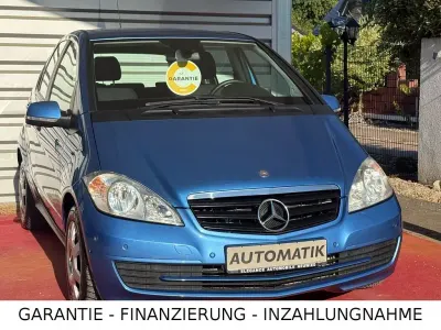 Gebraucht Mercedes A180 109 PS (80 kW) 2009 Blau Limousine