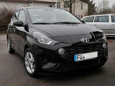 Gebraucht Hyundai i10 Select 67 PS (49 kW) 2022 Schwarz Kleinwagen