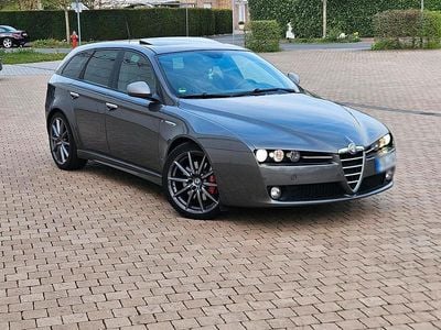 Gebraucht Alfa Romeo 159 Ti 170 PS (125 kW) 2012 Grau Kombi