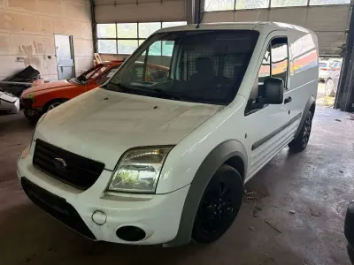 Gebraucht Ford Tourneo Trend 125 PS (91 kW) 2014 Frostweiß Kombi