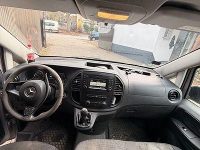 Gebraucht Mercedes Vito 114 PS (83 kW) 2016 Silber Van