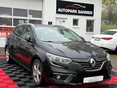 Usado Renault Mégane IV 132 HP (97 kW) 2016 Preto Sedan