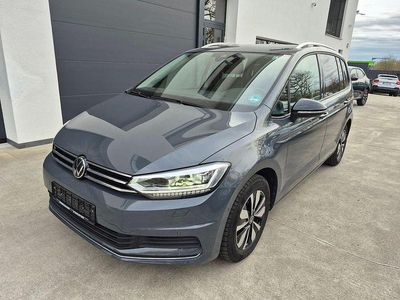 Gebraucht VW Touran Comfortline 150 PS (110 kW) 2025 Grau Van / Kleinbus