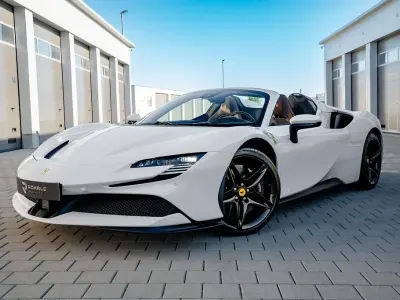 Gebraucht Ferrari SF90 999 PS (734 kW) 2025 Weiß Cabrio