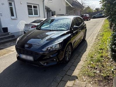 Second-hand Ford Focus ST-Line 150 CP (110 kW) 2018 Negru Berlinǎ
