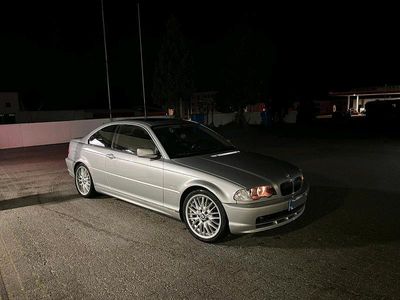 BMW 323