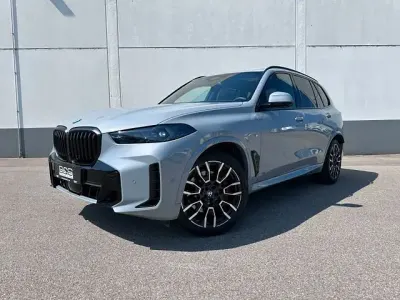 Gebraucht BMW X5 M Sport 286 PS (210 kW) 2025 Grau SUV