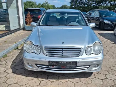 Gebraucht Mercedes C180 143 PS (105 kW) 2005 Silber Limousine