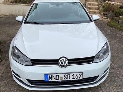 Second-hand VW Golf VII Trendline 110 CP (80 kW) 2015 Alb Berlinǎ