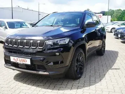 Gebraucht Jeep Compass 241 PS (177 kW) 2022 Schwarz SUV
