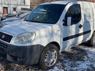 Weiß Gebraucht 2007 Fiat Doblò Van / Kleinbus | 2.050 €