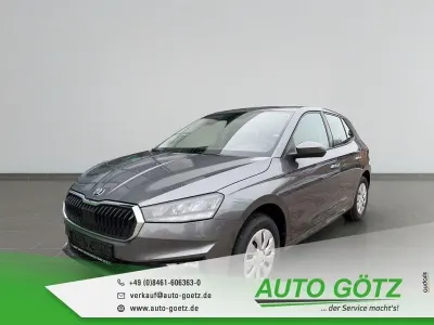 Neu Skoda Fabia Essence 80 PS (58 kW) 2026 Grau Kleinwagen