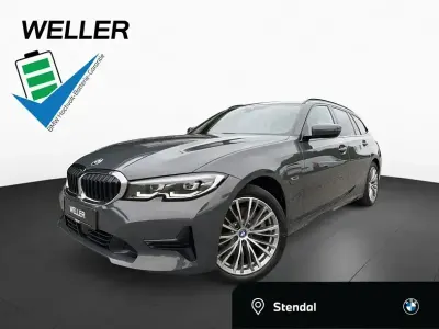 Gebraucht BMW 320e Advantage 204 PS (150 kW) 2022 Dravitgrau (grau) Kombi