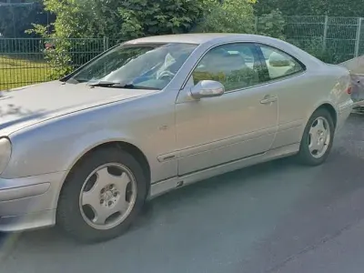 Gebraucht Mercedes CLK230 Elegance 197 PS (144 kW) 2000 Silber Coupé