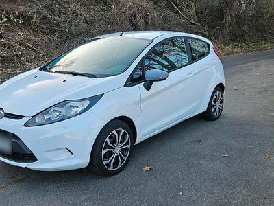 Gebraucht Ford Fiesta 65 PS (47 kW) 2008 Weiß Kleinwagen