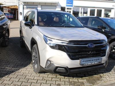 Neu Subaru Forester Platinum 136 PS (100 kW) 2025 Grau SUV