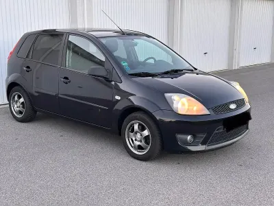 Gebraucht Ford Fiesta 75 PS (55 kW) 2009 Schwarz Kleinwagen