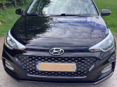 Gebraucht Hyundai i20 Trend 101 PS (74 kW) 2019 Schwarz Kleinwagen
