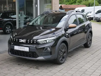 Neu Dacia Sandero Extreme 122 PS (89 kW) 2026 Perlmuttschwarz Limousine