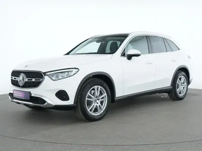 Gebraucht Mercedes GLC200 Avantgarde 227 PS (166 kW) 2024 Polarweiss SUV