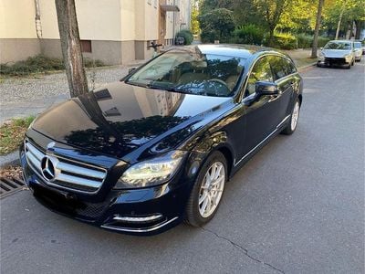 Mercedes CLS350 Shooting Brake