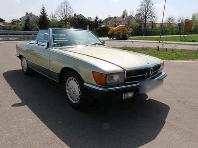 Usata Mercedes SL500 235 CV (172 kW) 1982 Verde Cabrio
