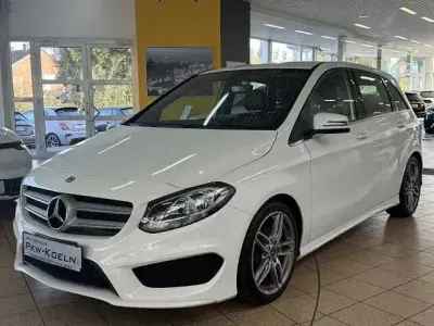 Gebraucht Mercedes B200 AMG line 136 PS (100 kW) 2018 Weiß Kleinwagen